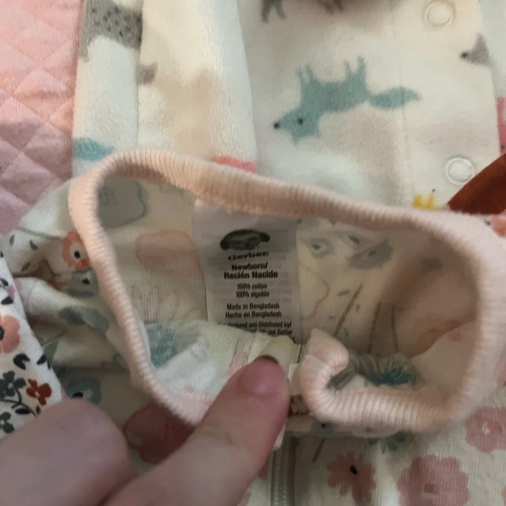 Baby Girl Sleepers Newborn 0-3 months Infant Sleep wear Lot Set of 6 - Picture 2 of 8